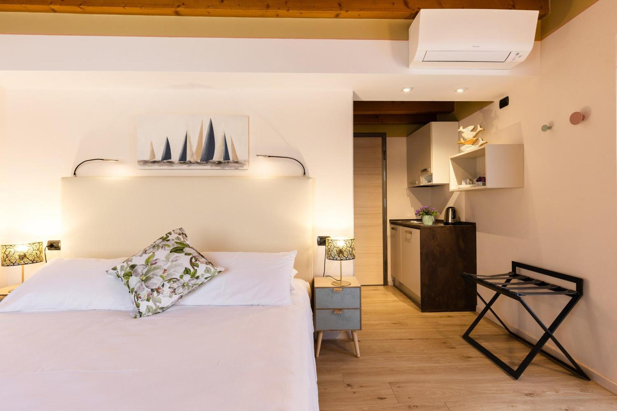 Bed and Breakfast Charming Sirmione Exterior foto